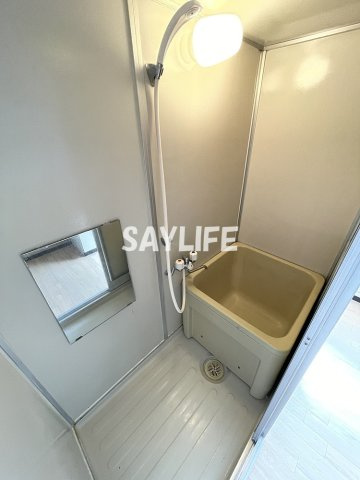 進和マンションの浴室