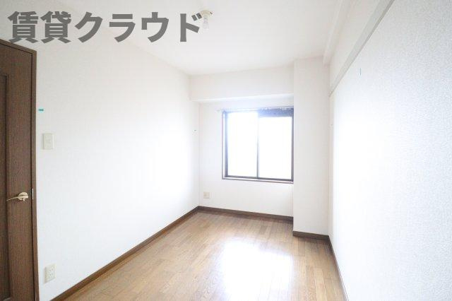 ヒロ末広の洋室|明るい洋室です