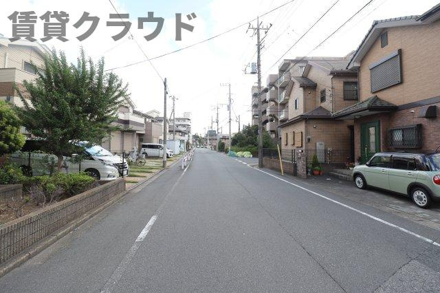 ヒロ末広の周辺