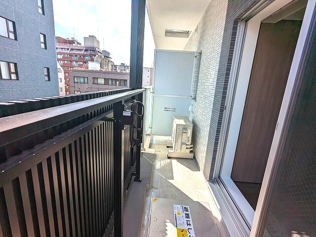 浅草蔵前レジデンスの設備|8Fのバルコニーです。洗濯物干せます