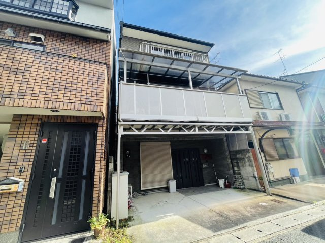 嵯峨甲塚町の外観