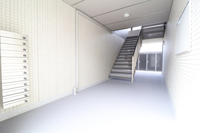 【エントランス】 | レフィナード A