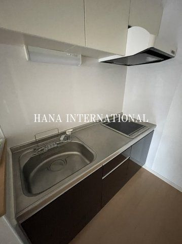 フォレストメゾンのキッチン|※反転タイプ参考写真