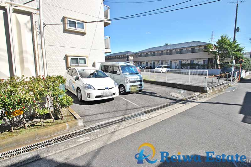 パビリオン茅ヶ崎の駐車場