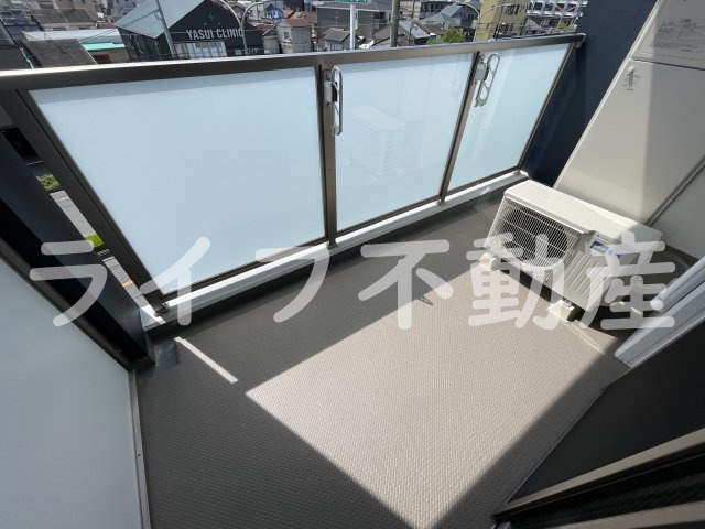 ヴァローレ布施のバルコニー|バルコニーからの眺めを楽しみながら食事をしませんか