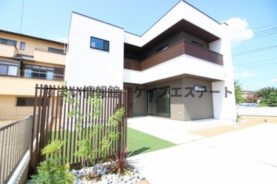 【外観】 | 太田市鳥山下町　3LDK | 東南角地の陽当り良好な3LDK戸建住宅☆