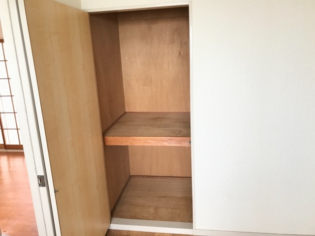 ブルーリボン B棟の収納