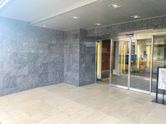 【エントランス】