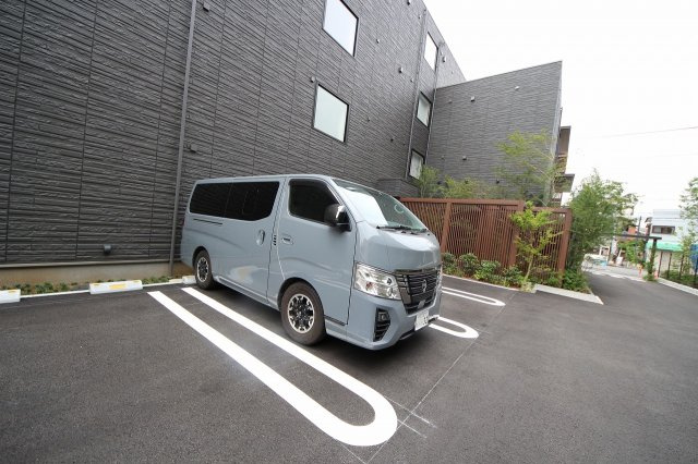 【駐車場】 | レオナ雅