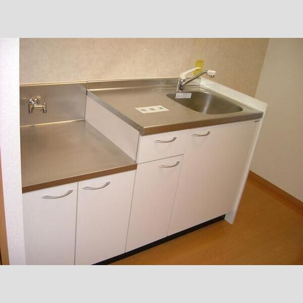 本州東海ビルのキッチン