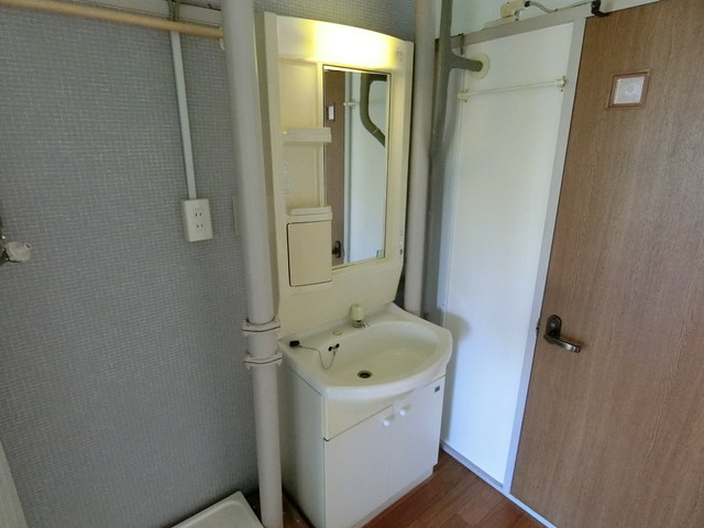山田池住宅7号棟の洗面所