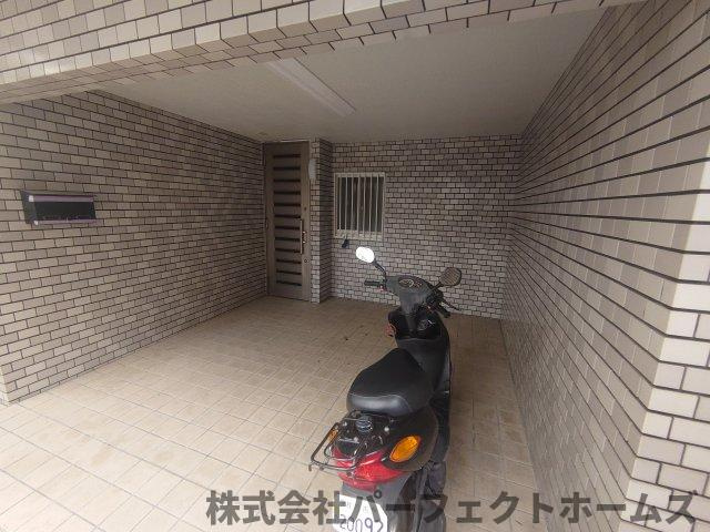 宮之阪４丁目戸建の駐車場|駐車場があります
