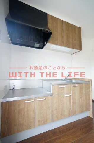 アウトリメッサ【10,000円キャッシュバック対象物件】のキッチン|コンパクトなキッチンで掃除もラクラク