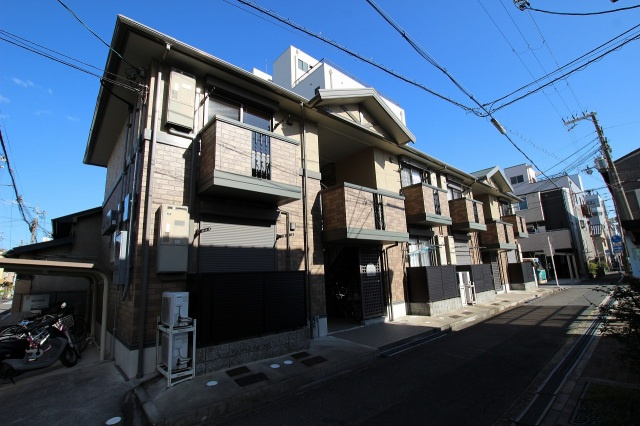 エスポワール大今里の外観