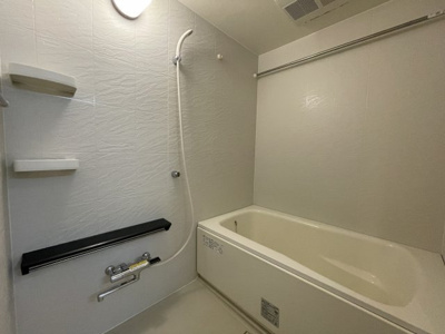 【浴室】 | AXIA PazShinnabe | 退去前につき現況を優先します。