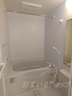 安芸高田市吉田町吉田のアパートの浴室|追い焚き・浴室暖房乾燥機あり