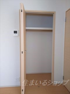 安芸高田市吉田町吉田のアパートの収納
