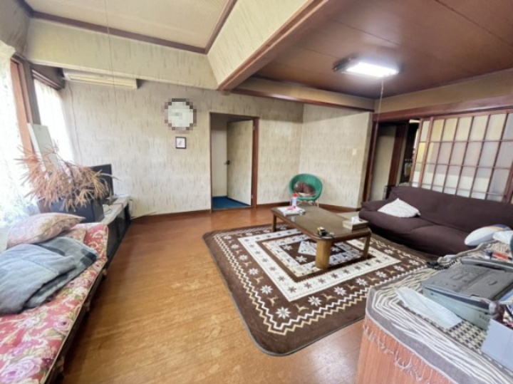 姫路市砥堀／中古戸建の居間・リビング