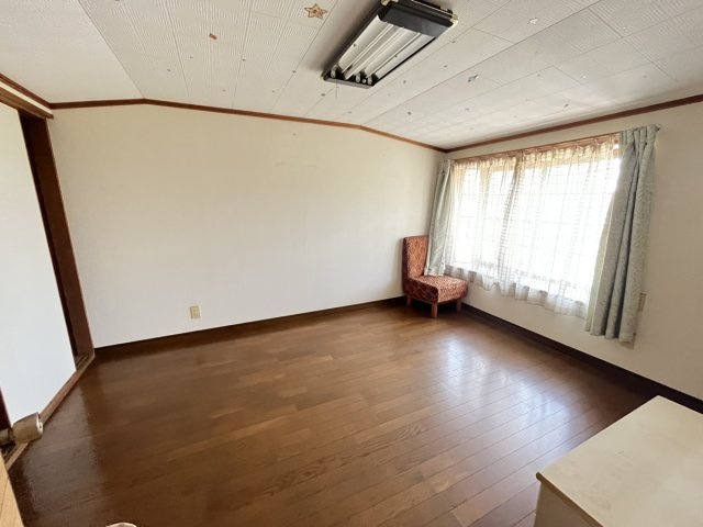 姫路市砥堀／中古戸建の洋室