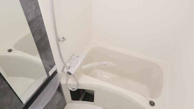 エスリード九条スタシオンの浴室