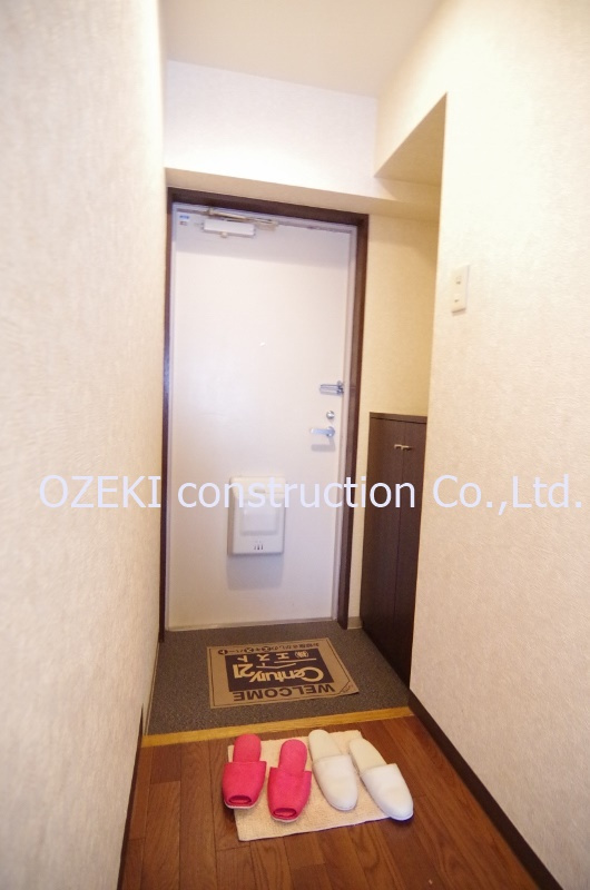 グランパレス鈴木の玄関|写真は別部屋のもの