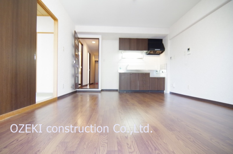 グランパレス鈴木の居間・リビング|写真は別部屋のもの