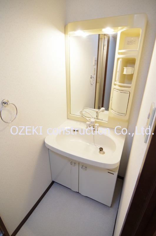 グランパレス鈴木の洗面所|写真は別部屋のもの