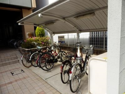 PARK WEST 雅（パークウエスト雅）の駐車場|駐輪場
