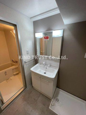 K．D．Kビルのその他