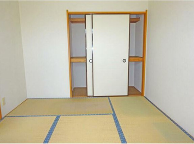 【寝室】 | ロイヤルパレスKISHI