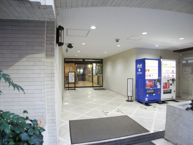 ライオンズプラザ新宿のエントランス