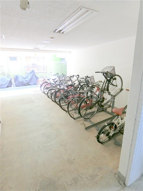 コンフォートタイム大森のその他共用部分|屋根付き駐輪場
