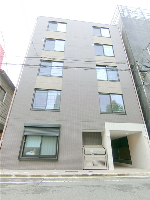 アズ南大井レジデンスの外観|2022年10月築　RC鉄筋コンクリート造地上5階建て1K～1LDK総戸数14戸　JR京浜東北線大森駅最寄りの東京都品川区南大井5丁目の住宅街！　Wi-Fiインターネット無料オートロック宅配BOX付
