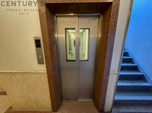 エレベーター付き