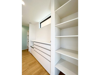 【収納】 | 鈴鹿市庄野羽山2丁目《3号棟》 | キッチン裏収納