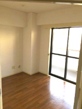 【洋室】 | プラティーク本所吾妻橋 | 手前の洋室です
前回募集時の写真です