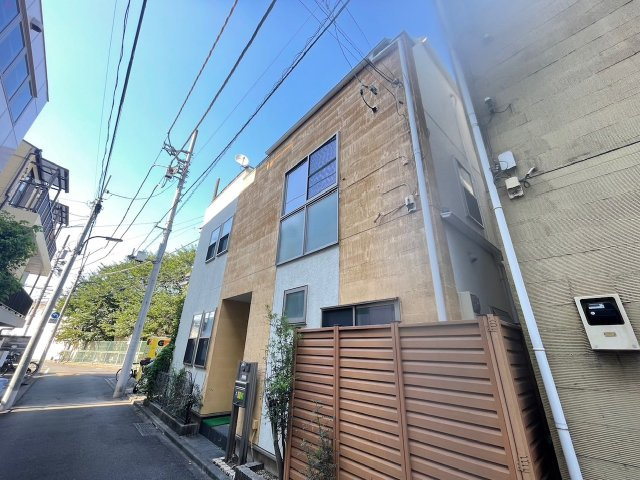 新宿区百人町　戸建ての外観