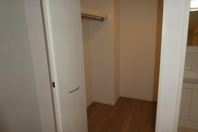 倉敷市日ノ出町１丁目のアパートの収納|ウォークインクローゼット