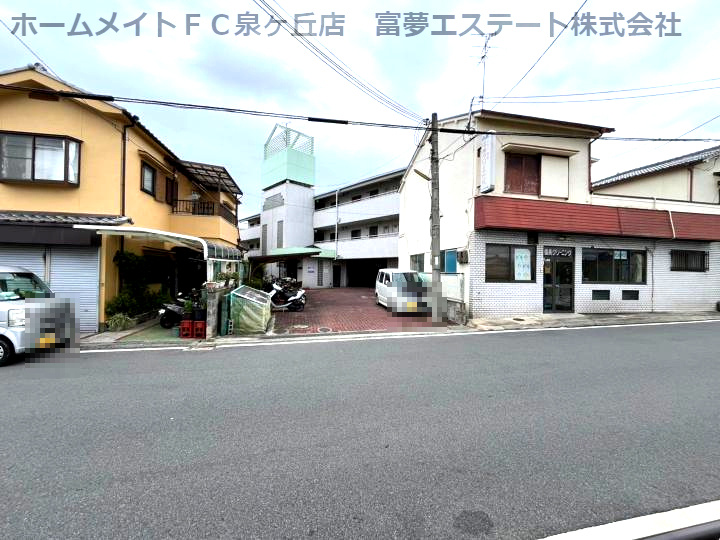 藤原第二マンションのエントランス