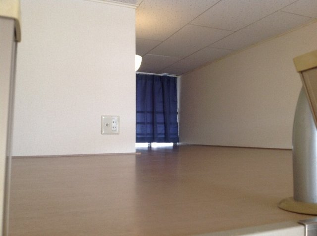 レオパレスファミリーの収納|ロフト（大型収納スペース）