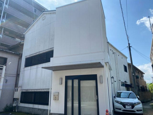 富田林市喜志町3丁目店舗の外観