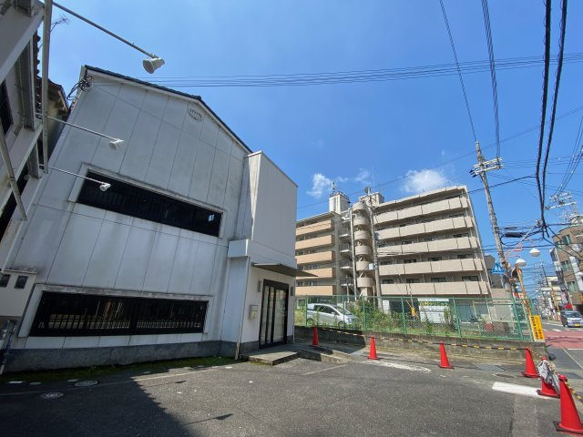 富田林市喜志町3丁目店舗の外観