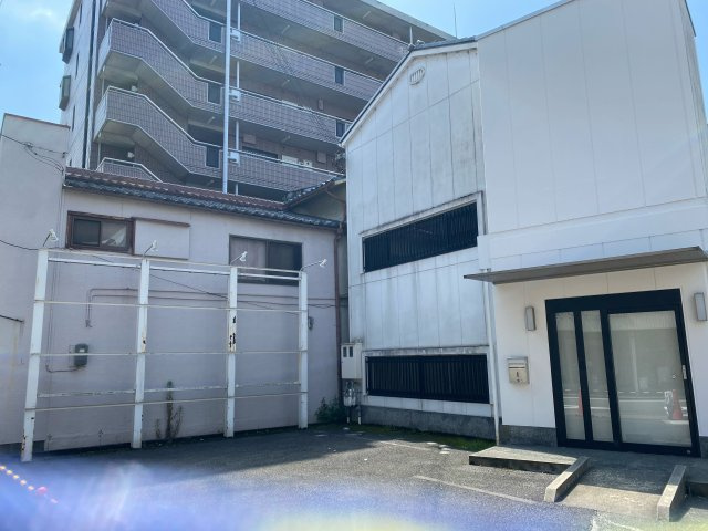 富田林市喜志町3丁目店舗の外観