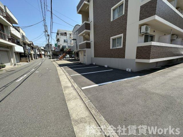 フィールド1の駐車場|駐車場完備です