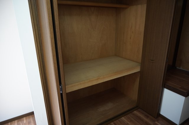 菱屋東1丁目貸家の収納