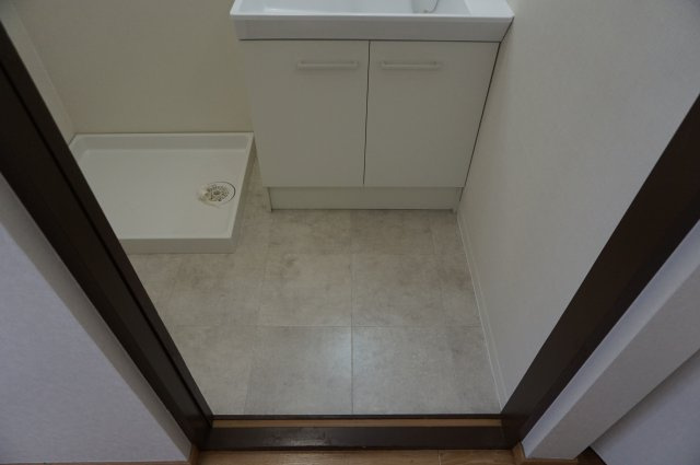 菱屋東1丁目貸家の洗面所