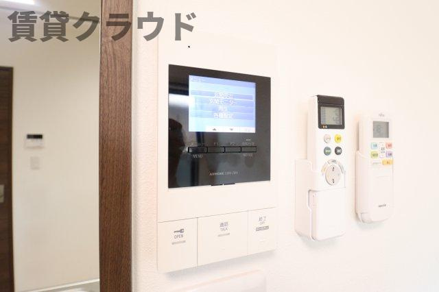 AQUE22のセキュリティ|TVモニターホン付きでセキュリティ面も安心！