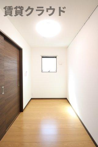 AQUE22の寝室|開放的な寝室です