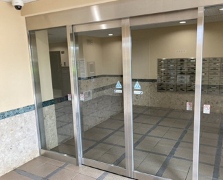 【エントランス】 | 安全に配慮されたオートロックマンションです♪室内ＴＶモニタ付インターホンで来訪者を確認できます