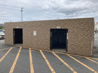 【その他共用部分】 | ゴミ置き場は屋根・ドア付きで衛生管理もしっかりしています